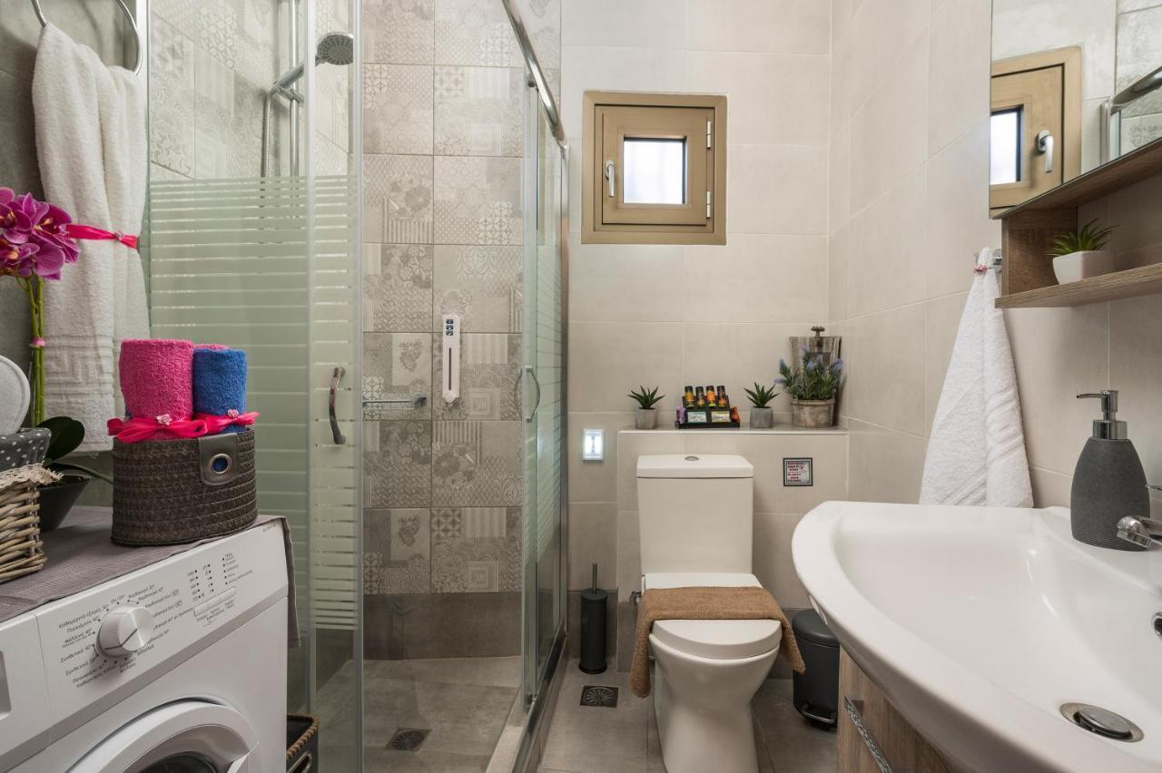 Floral Beach Apt With Lux Extras & Special Treats Kolymbari Exterior photo
